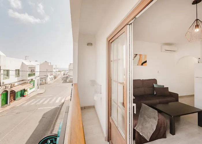 Apartment Old Town Reina Sofia 4 *